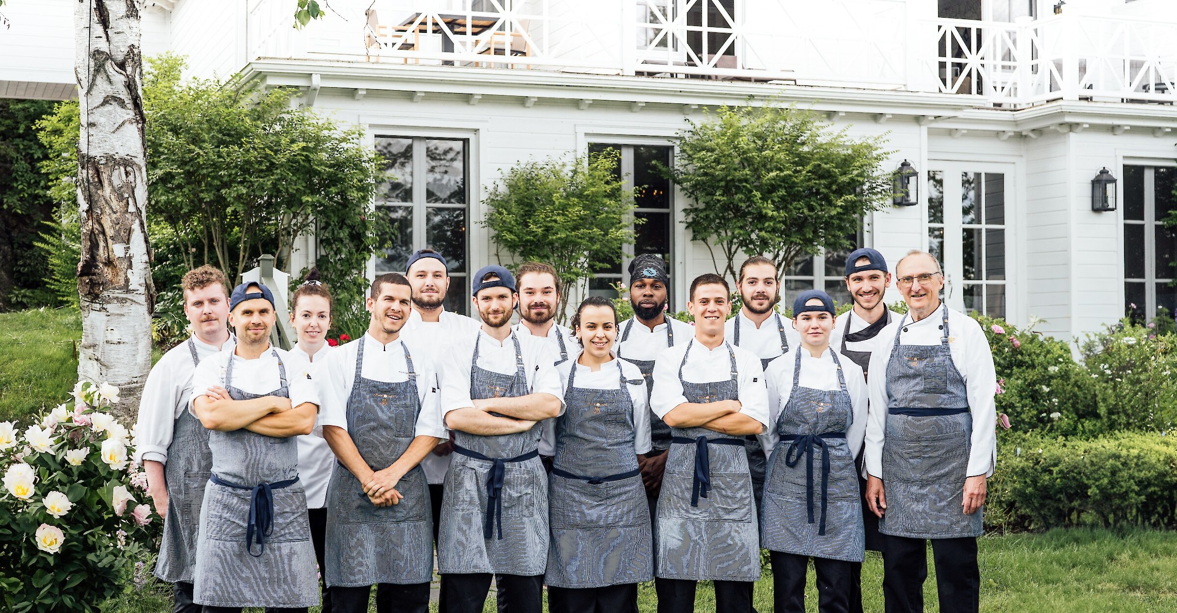 A photo of the kitchen team at Manoir Hovey