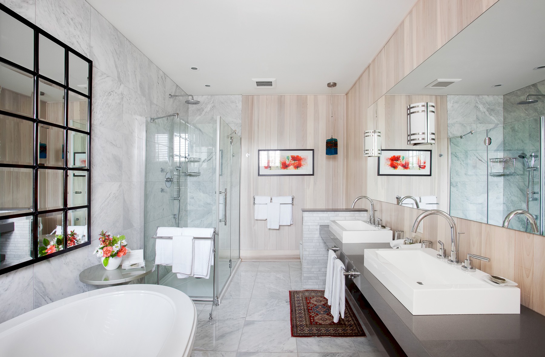 Luxurious and modern bathroom